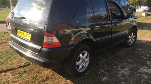 Dezmembrez mercedes ml 270 cdi