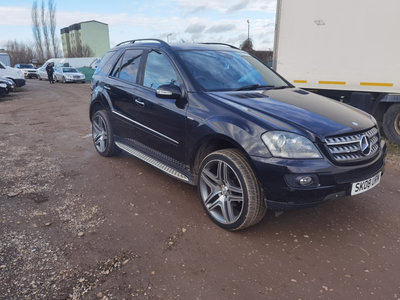 Dezmembrez Mercedes ML 320 cdi w164