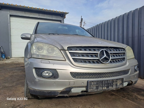 Dezmembrez Mercedes ML 350 3.5 B an 2005 cod motor 272.967