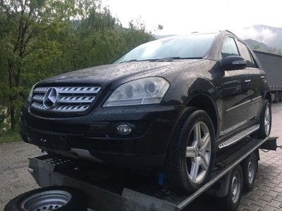 Dezmembrez Mercedes ML w164 2007 320 cdi