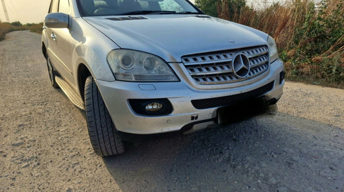 Dezmembrez Mercedes ML w164 2008 320 cdi