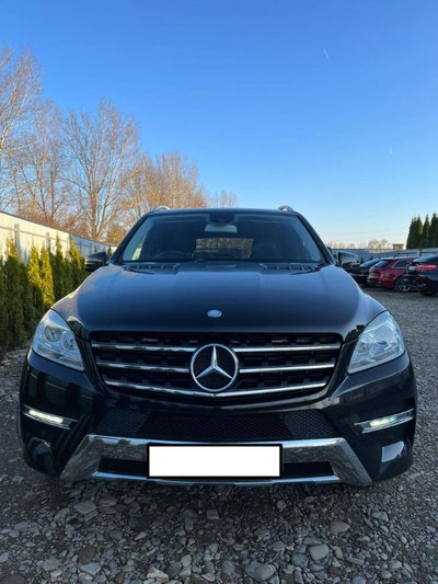 Dezmembrez Mercedes ML w166 BlueTEC 4MATIC COD MOT