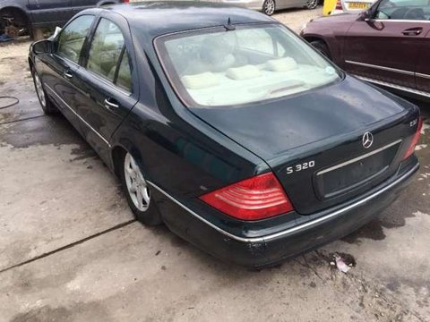 Dezmembrez Mercedes S class Facelift