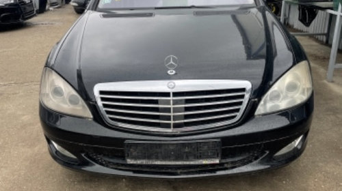 Dezmembrez Mercedes s class w221 350 ben