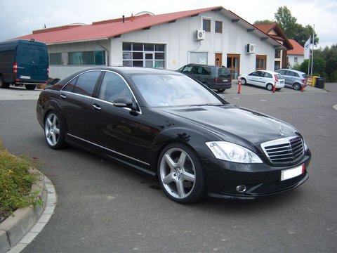 Dezmembrez Mercedes S320 cdi w221