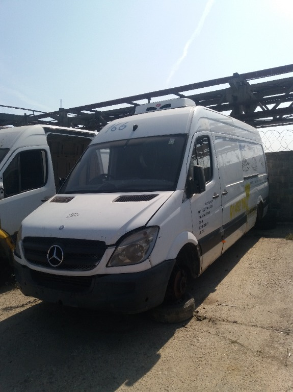 Dezmembrez mercedes sprinter 2.2 cdi euro 4