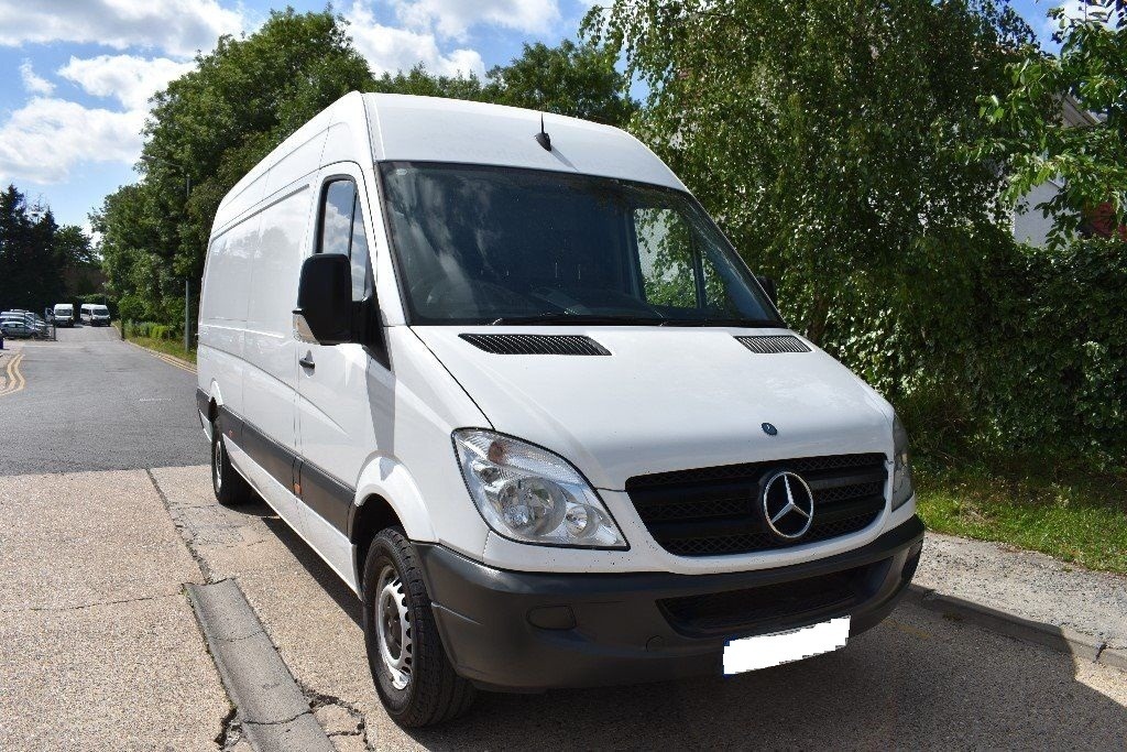 Dezmembrez Mercedes Sprinter 2.2 cdi tip motor : 651.955 316 cdi an 2011