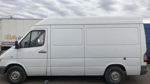 Dezmembrez Mercedes SPRINTER 2004 Autout