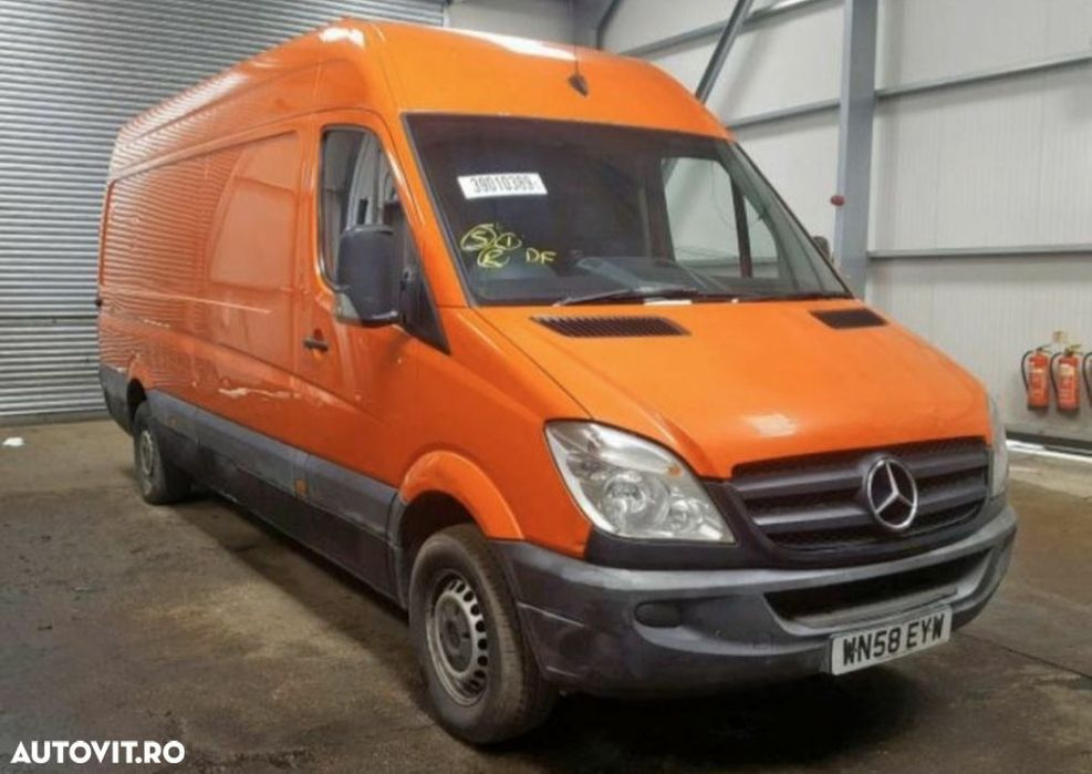 Dezmembrez Mercedes Sprinter 311 2008 ,2.2 Diesel