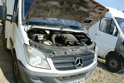 Dezmembrez Mercedes Sprinter 311,313,315 2.2 cdi 2