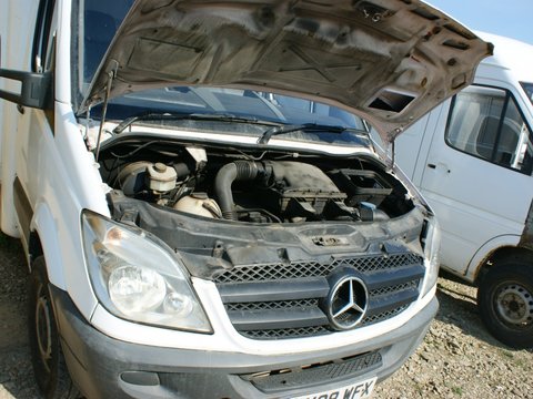 Dezmembrez Mercedes Sprinter 311,313,315 2.2 cdi 2009