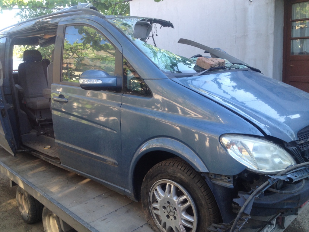 Dezmembrez mercedes viano 2.2 cdi automatic