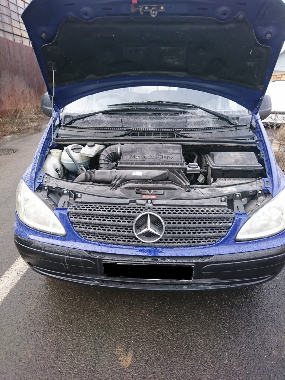 Dezmembrez Mercedes Vito 111 CDI, motori