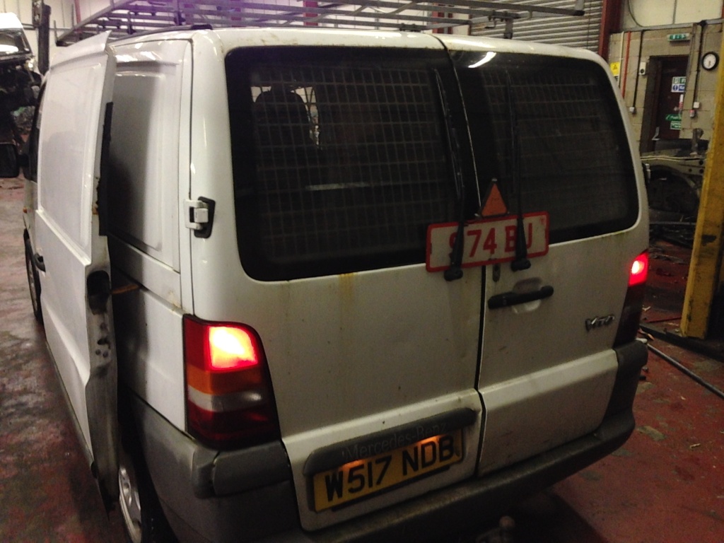 DEZMEMBREZ MERCEDES VITO DIN 1998-2005
