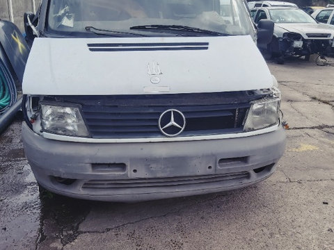 Dezmembrez Mercedes Vito W638 2001 Microbus 2.2