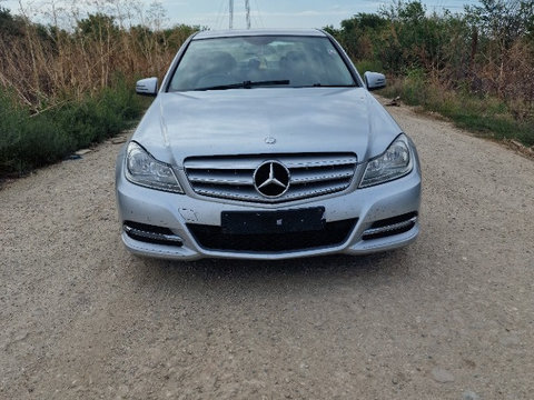 Dezmembrez Mercedes w204 s204 facelift