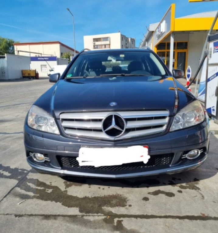 Dezmembrez Mercedes w204 s204