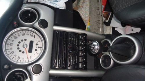 Dezmembrez Mini Cooper din 2002-2005, 1.