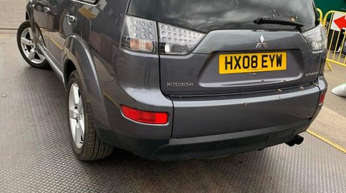 Dezmembrez mitsubishi outlander motor 2.