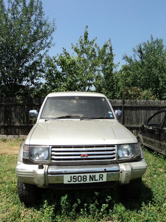 Dezmembrez MITSUBISHI PAJERO 2.5 TD 1991-1999