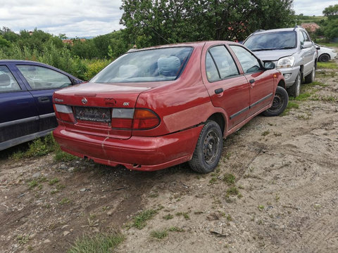 Dezmembrez Nissan Almera 1.8i an 1996 in Cluj