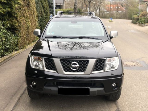 Dezmembrez Nissan Navara 2015+