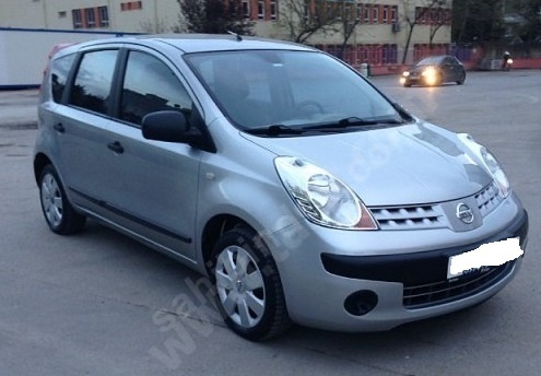 Dezmembrez Nissan Note 1.5 din 2008 volan pe stanga