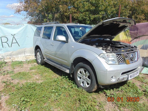 Dezmembrez Nissan Pathfinder motor 2.5dci Navara cutie motor turbina