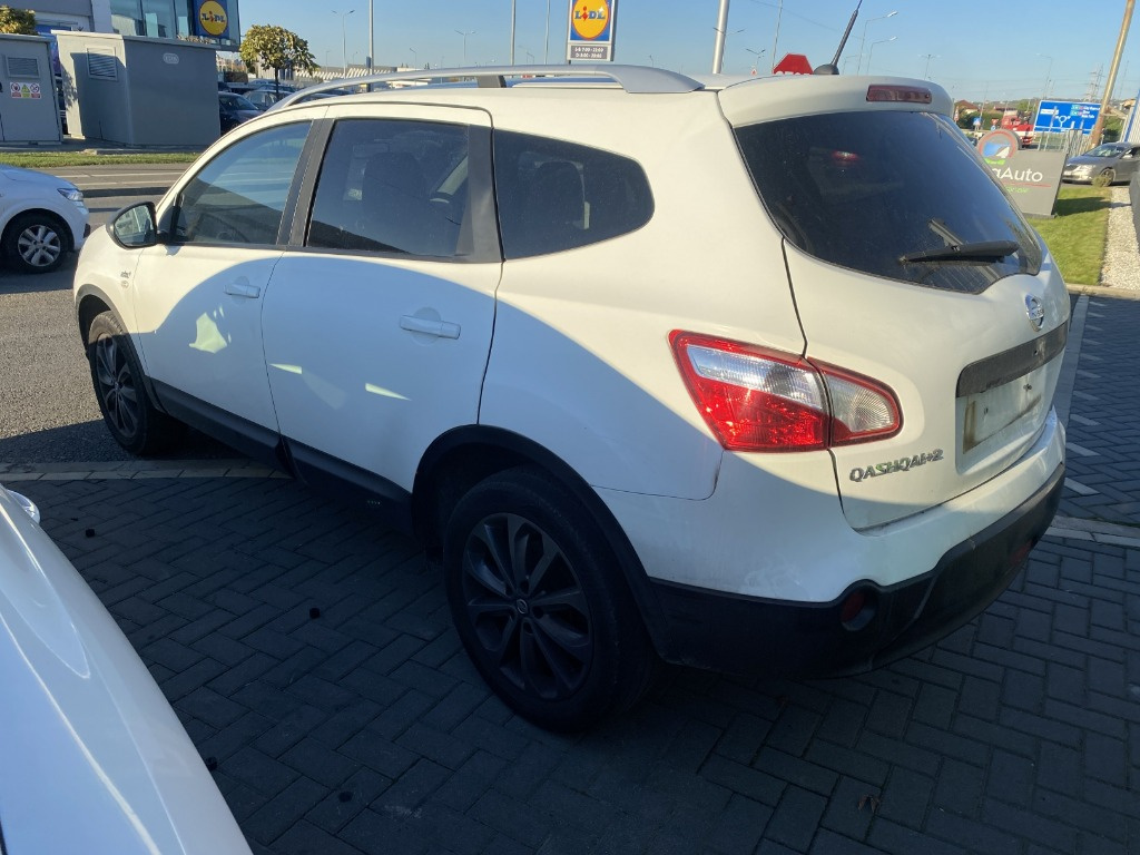 Dezmembrez Nissan Qashqai+2 1.6 DCI 2013