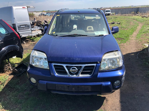 Dezmembrez nissan x-trail