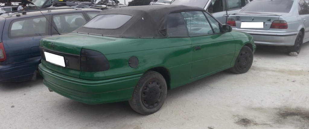 Dezmembrez Opel Astra F Cabrio an fabr. 1994, 1.6i