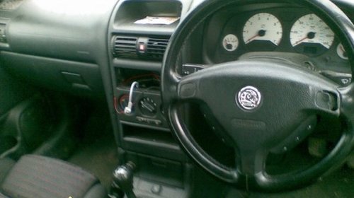 Dezmembrez Opel Astra G 2 0i 16v An 2001