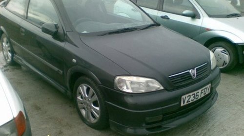 Dezmembrez Opel Astra G 2 0i 16v An 2001