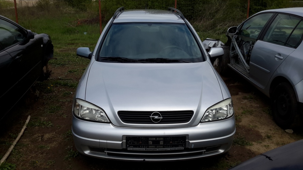 Dezmembrez Opel Astra G 2001 break 1.7