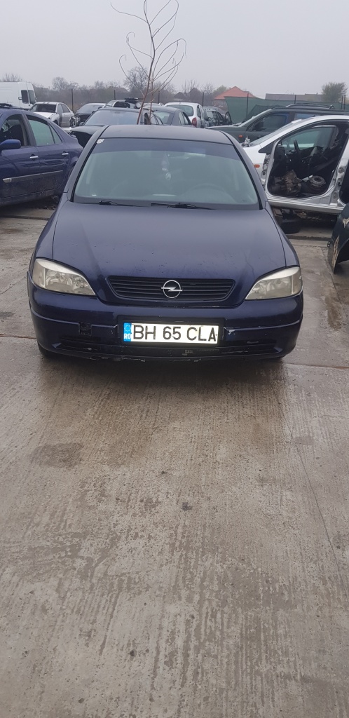 Dezmembrez Opel Astra G 2003 Hatchback 1