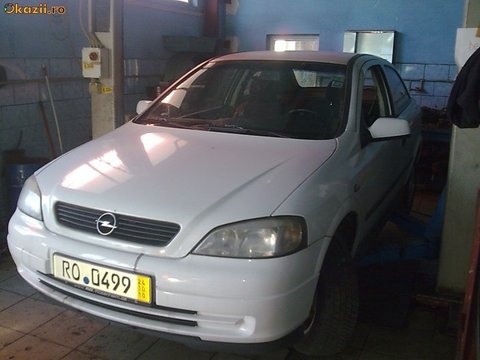 Dezmembrez Opel Astra G, an 1998, 1.7 TD
