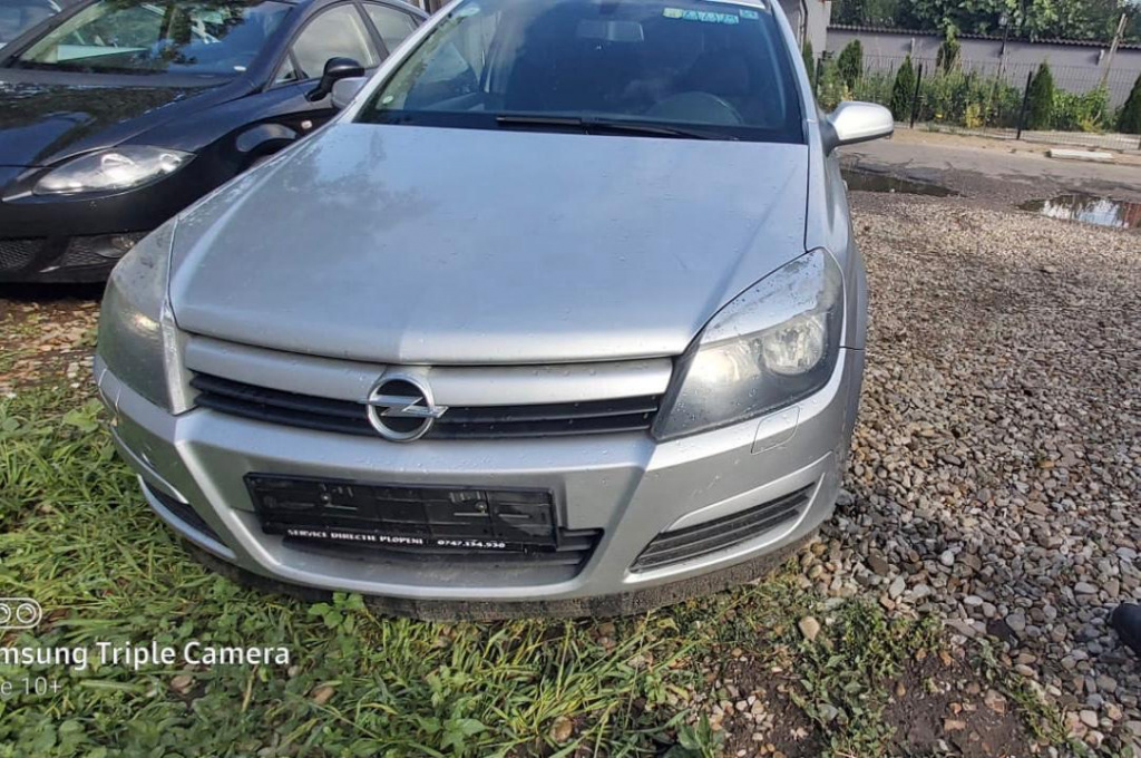 Dezmembrez Opel Astra H 1.7 CDTI an 2005 cod motor Z17DTH