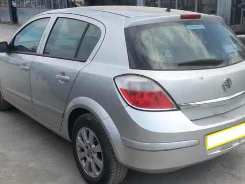 Dezmembrez Opel Astra H 1.9 CDTI , hatchback 4+1 usi, an fab 2006