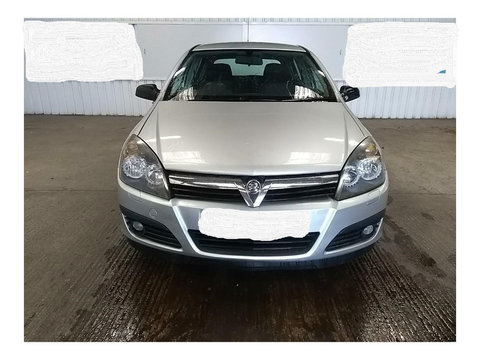 Dezmembrez Opel Astra H 2006 Hatchback 1.7 DTH Motorina