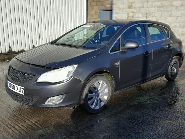 Dezmembrez Opel Astra J, 1.6b 2011
