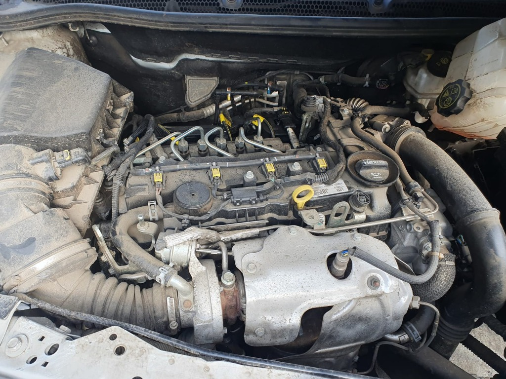 Dezmembrez Opel Astra J 2017 berlina 1.6