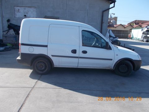 Dezmembrez Opel Combo 1,7 DTI 1,7CDTI 1,3CDTI 1,4BENZINA 1,6BENZINA