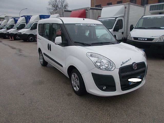 Dezmembrez Opel Combo 2010-2015