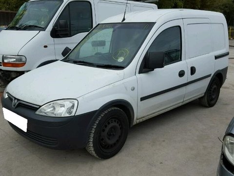 Dezmembrez Opel Combo C an fabr. 2005, 1.3 CDTI