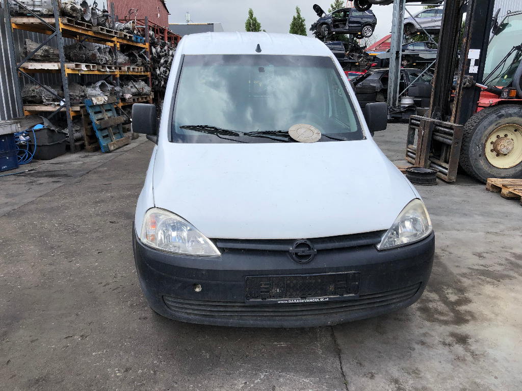 Dezmembrez : Opel Combo Van An 2003 Motor 1.7 Dies