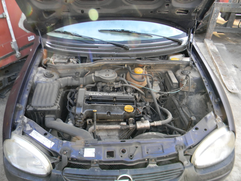 Dezmembrez Opel CORSA B 1993 - 2000 1.2 