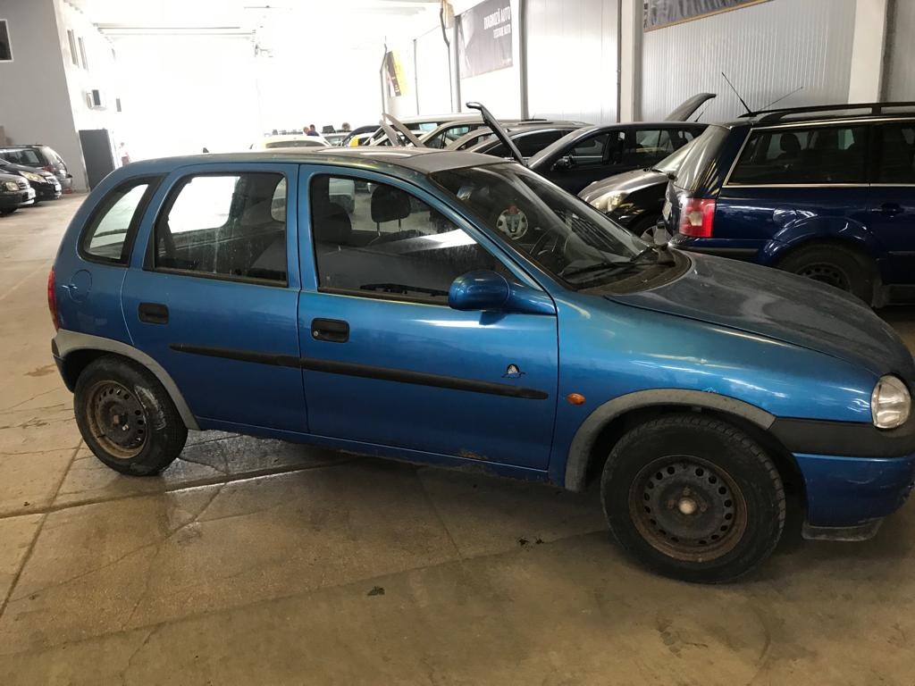 Dezmembrez Opel Corsa B 1998 Hatchback 1