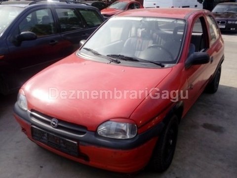 Dezmembrez Opel Corsa B, an 1996