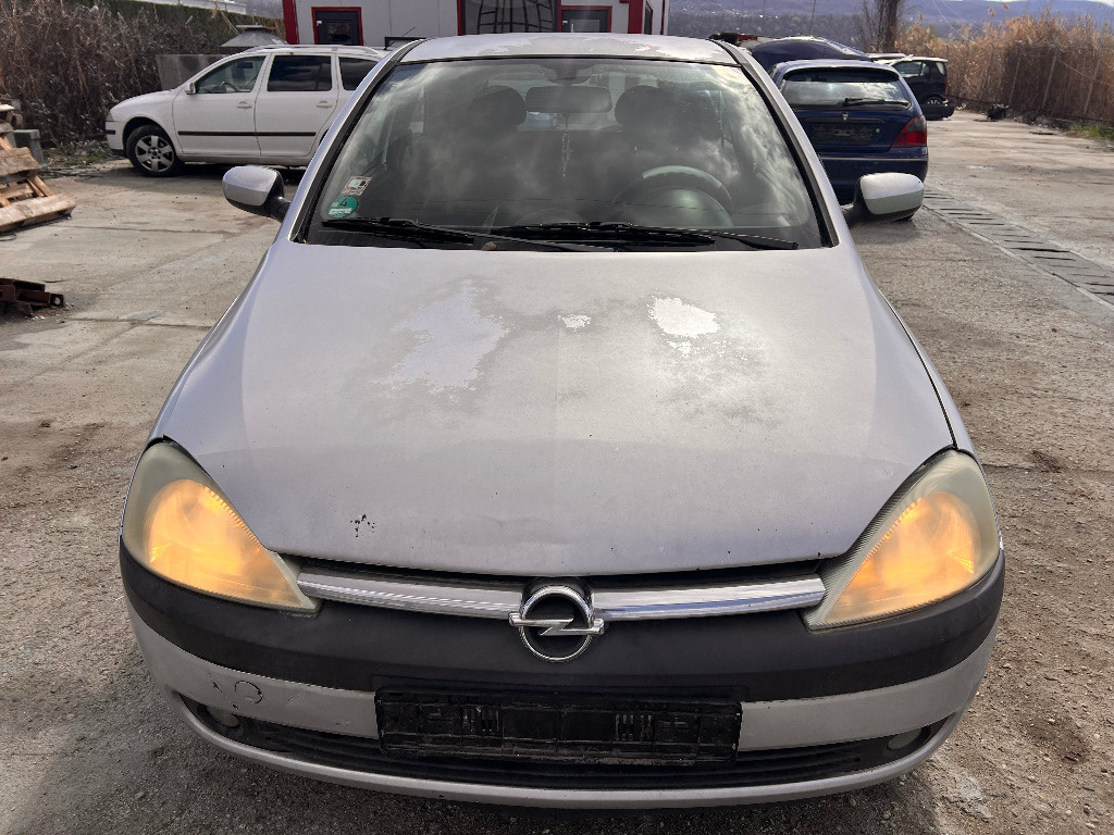 Dezmembrez Opel Corsa C 1.2i Z12XE