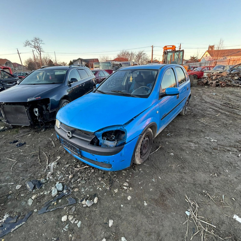 Dezmembrez Opel CORSA C 2000 - 2006 1.0 Z 10 XE ( CP: 58, KW: 43, CCM: 973 ) Benzina